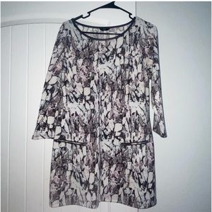 Bundle 2 tunics, 1 dress as shown. All size small.